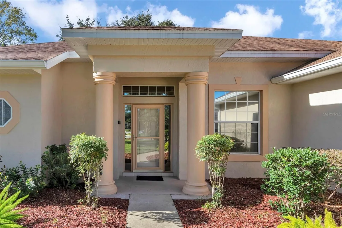 Property Slideshow image 1 of 33 | 5441 grove mnr, Lady Lake, FL, 32159