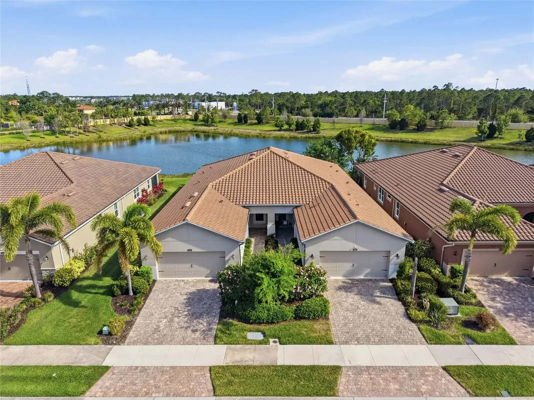 Property Slideshow image 1 of 53 | 11929 tapestry ln, Venice, FL, 34293