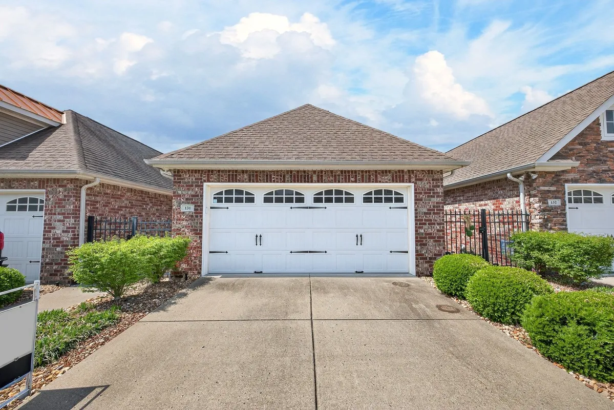 Property Slideshow image 1 of 31 | 131 alden ln, Lebanon, TN, 37087