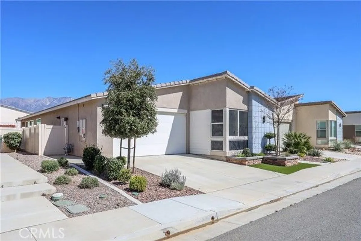 Property Slideshow image 1 of 58 | 1660 spring run, Beaumont, CA, 92223