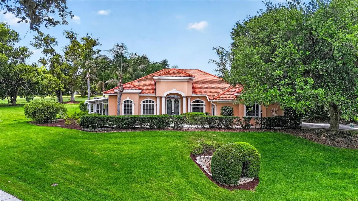 Property Slideshow image 1 of 87 | 12643 oak hollow ct, Dade City, FL, 33525