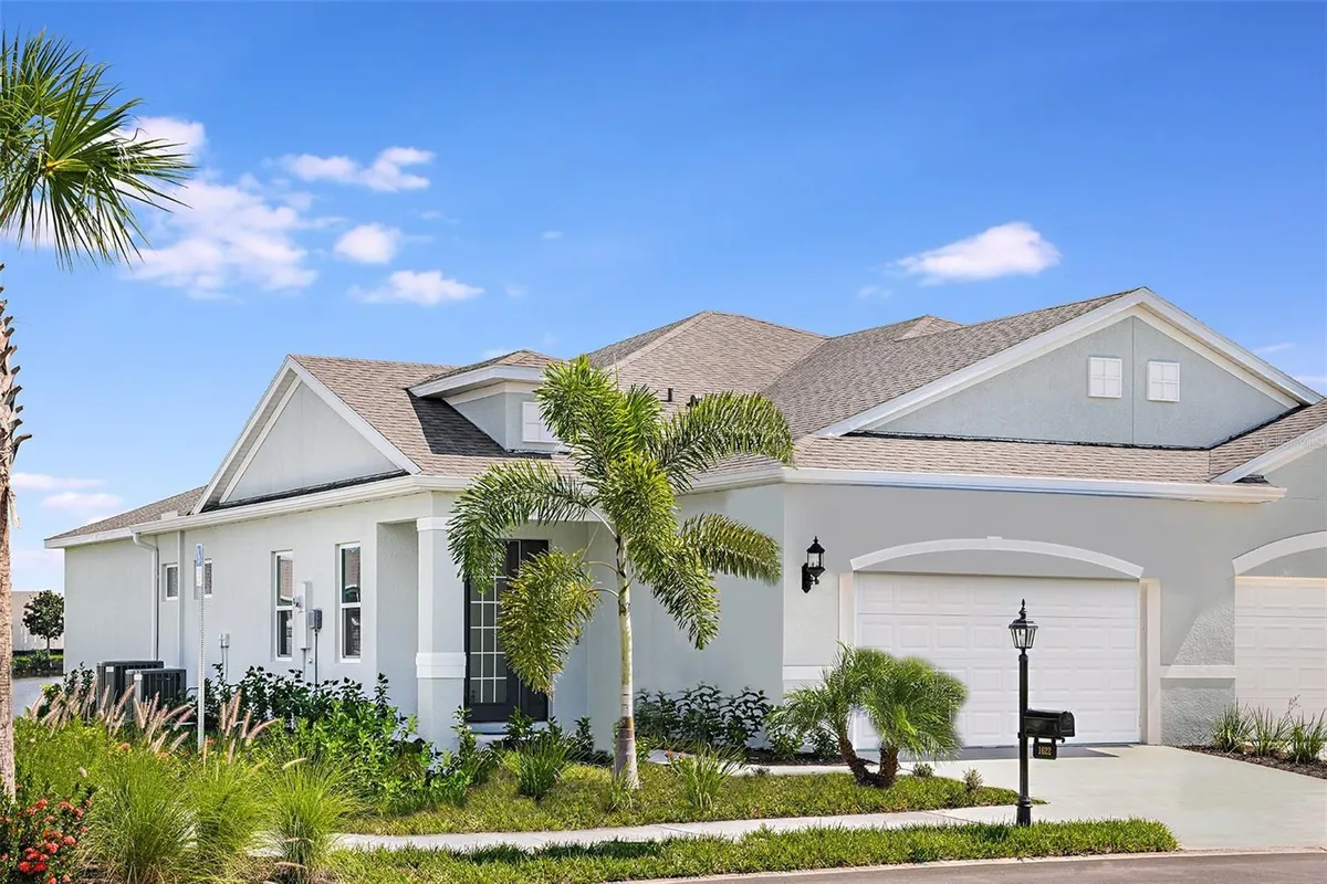 Property Slideshow image 1 of 21 | 1622 royal ct, Port Charlotte, FL, 33980