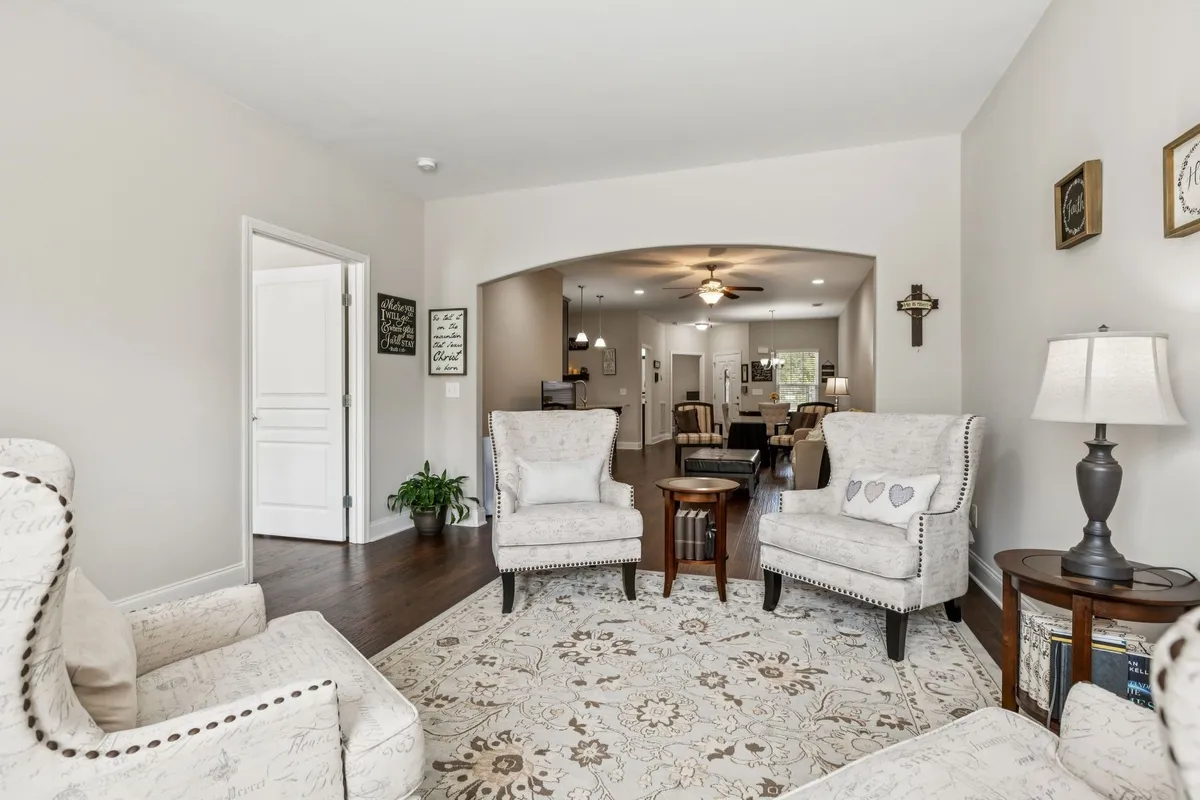 Property Slideshow image 1 of 42 | 161 winslow ct, Gallatin, TN, 37066