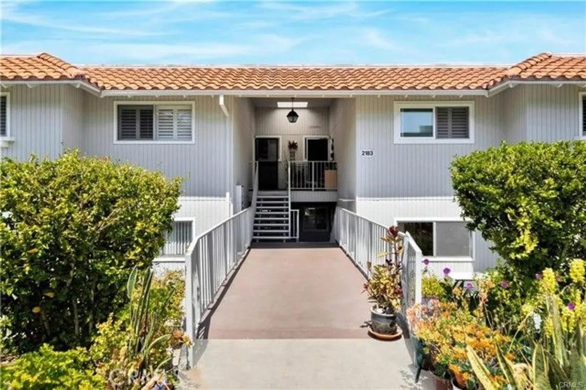 Property Slideshow image 1 of 28 | 2183 e via b, Laguna Woods, CA, 92637