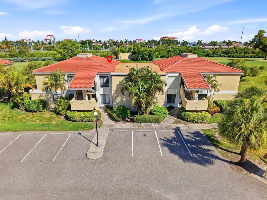 Property Slideshow image 1 of 38 | 6105 palma del mar blvd 219, St Petersburg, FL, 33715