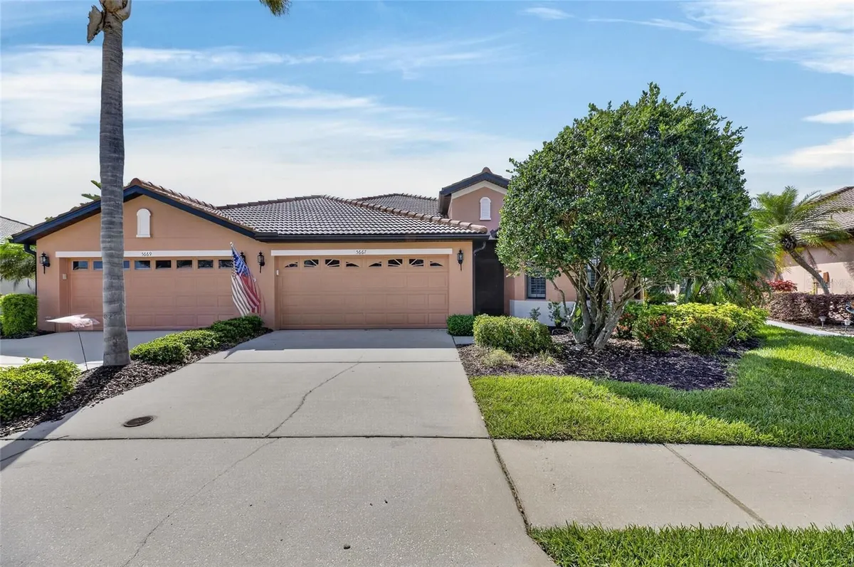 Property Slideshow image 1 of 84 | 5667 sunset falls dr, Apollo Beach, FL, 33572