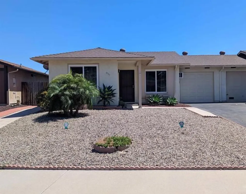 Property Slideshow image 1 of 17 | 4593 sunrise rdg, Oceanside, CA, 92056