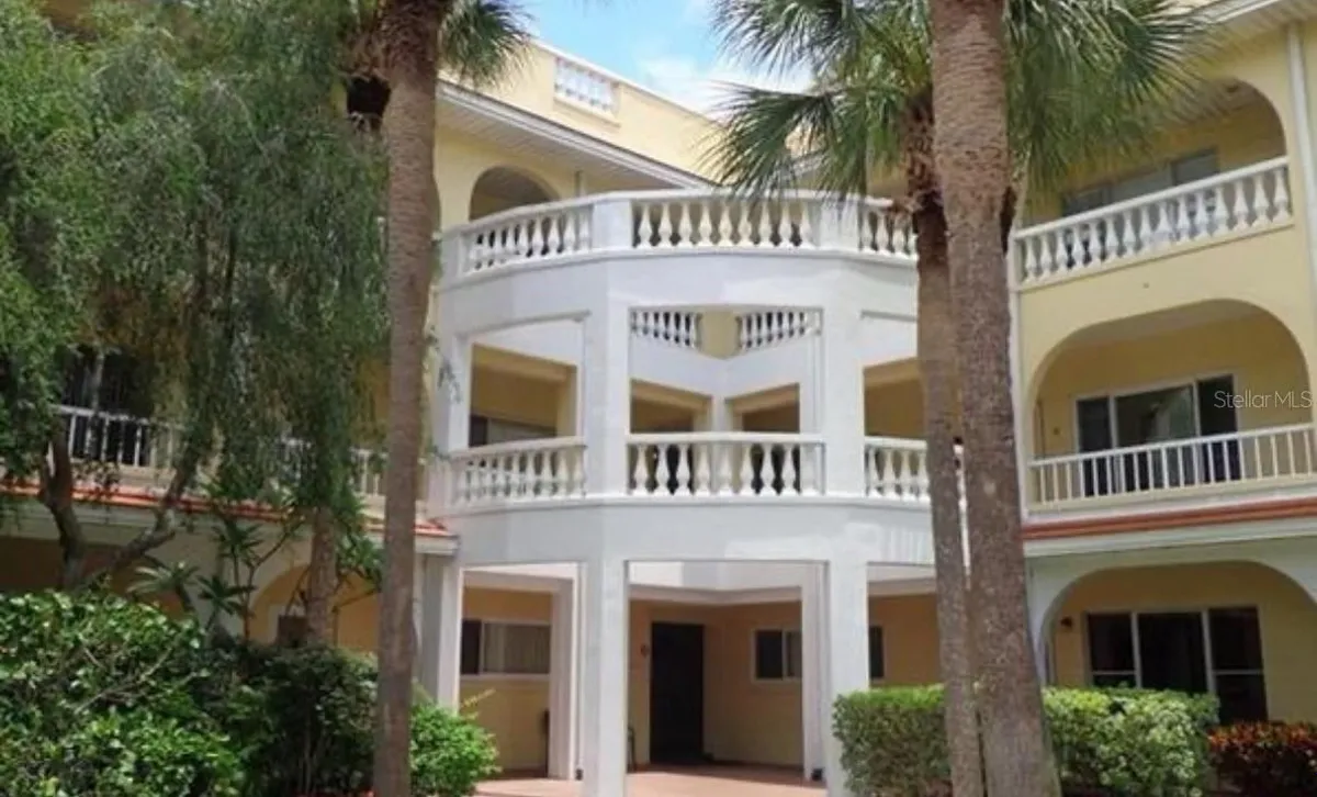Property Slideshow image 1 of 46 | 2222 norwegian dr apt 48, Clearwater, FL, 33763