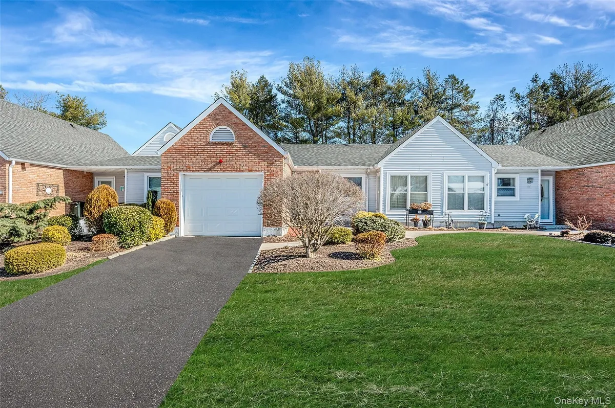 Property Slideshow image 1 of 49 | 35 chippendale dr, Mount Sinai, NY, 11766