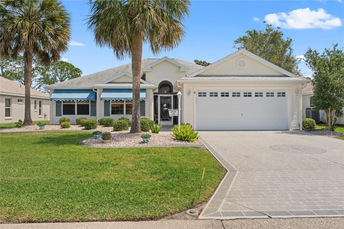 Property Slideshow image 1 of 40 | 1936 palo alto ave, Lady Lake, FL, 32159