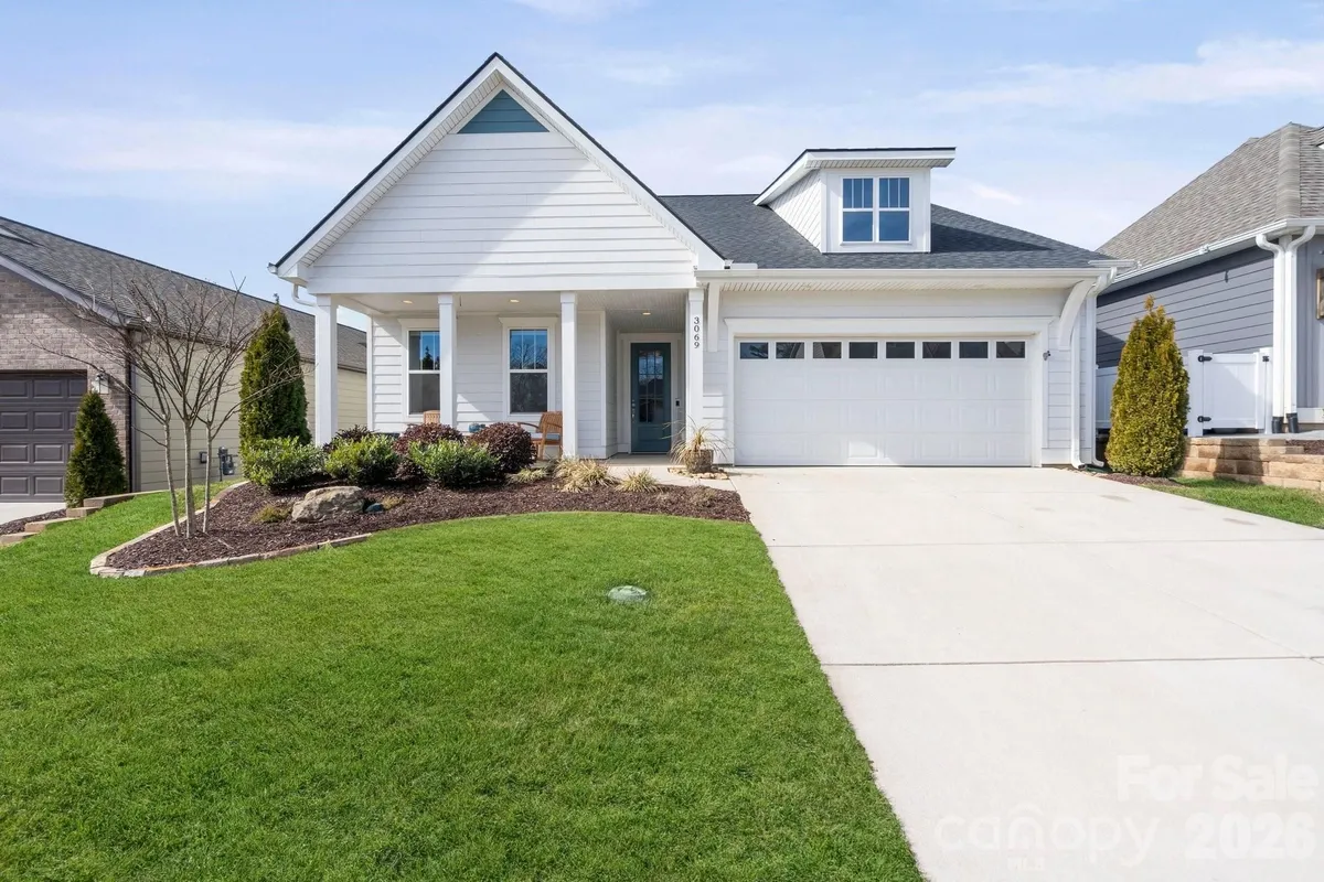 Property Slideshow image 1 of 48 | 3069 portside ln, Denver, NC, 28037