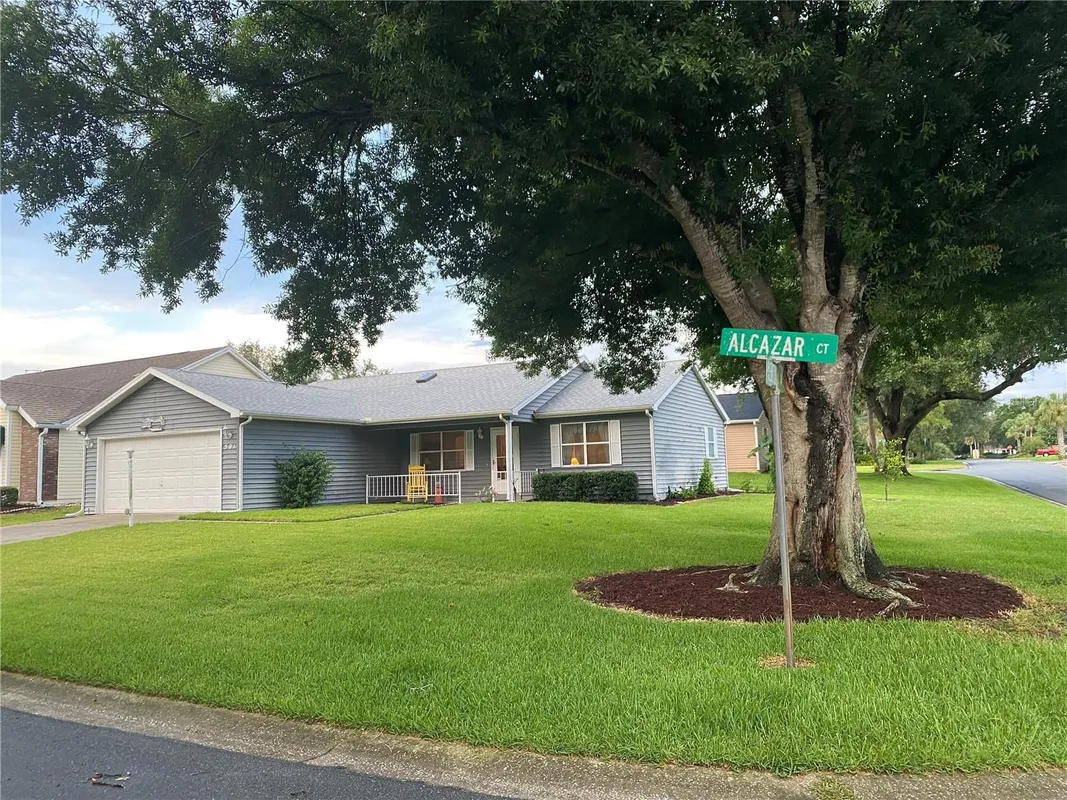 Property Slideshow image 1 of 1 | 501 alcazar ct, Lady Lake, FL, 32159