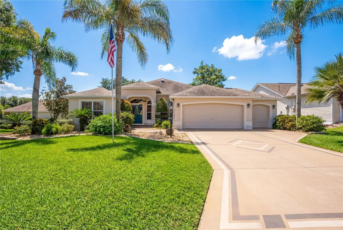 Property Slideshow image 1 of 20 | 16905 se 93rd cuthbert cir, The Villages, FL, 32162