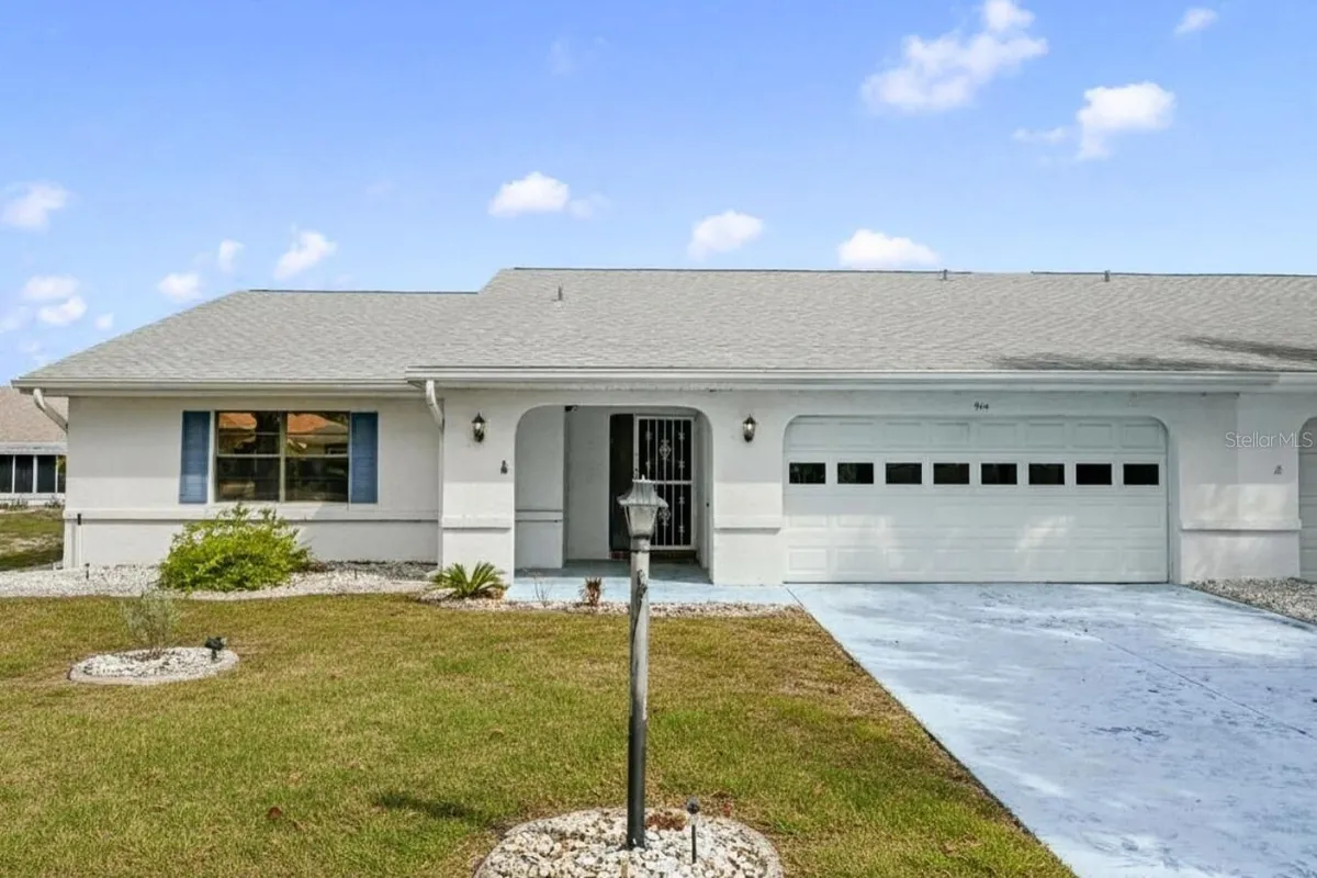 Property Slideshow image 1 of 39 | 914 sun key ct court, Sun City Center, FL, 33573