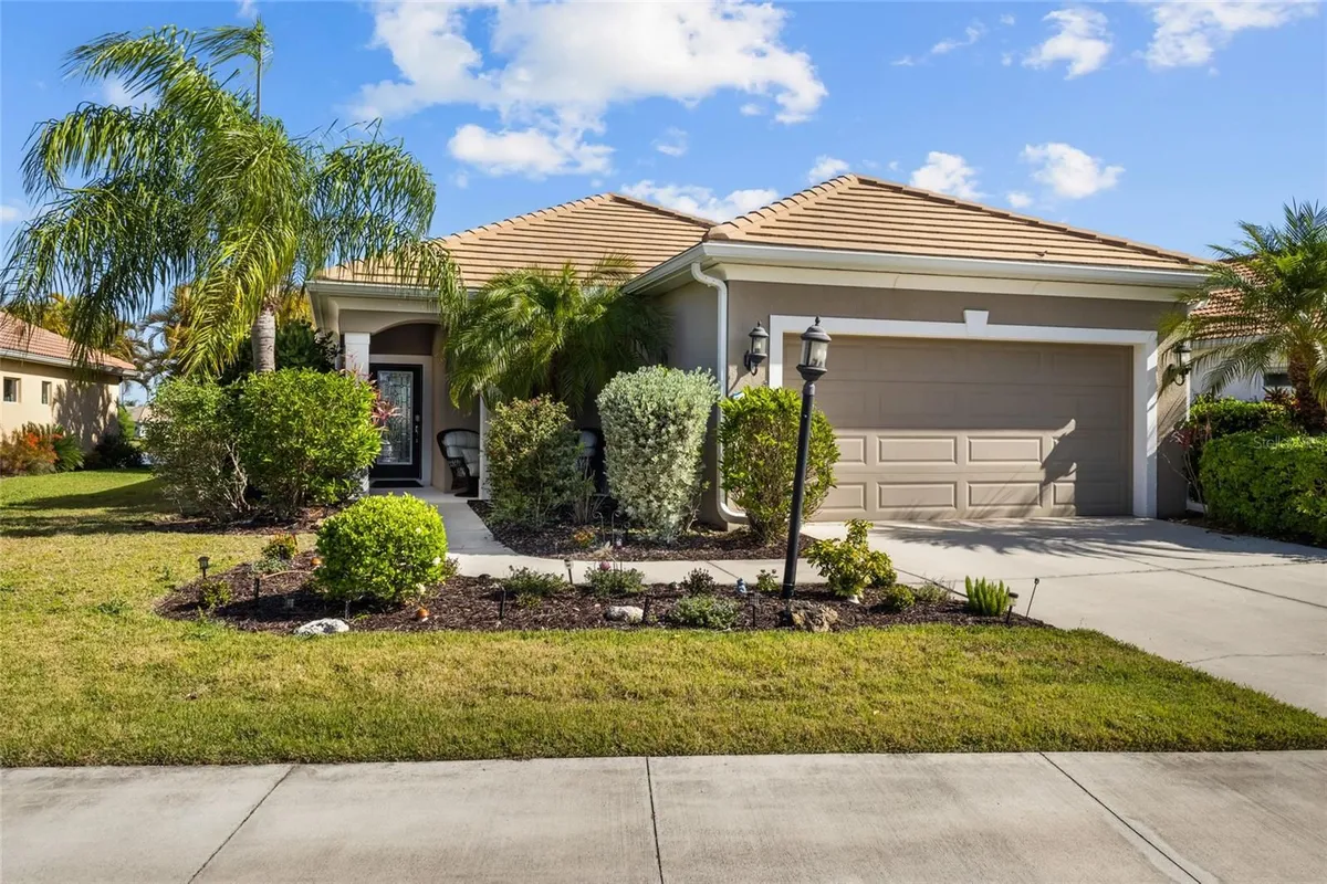 Property Slideshow image 1 of 40 | 11442 fort lauderdale pl, Venice, FL, 34293