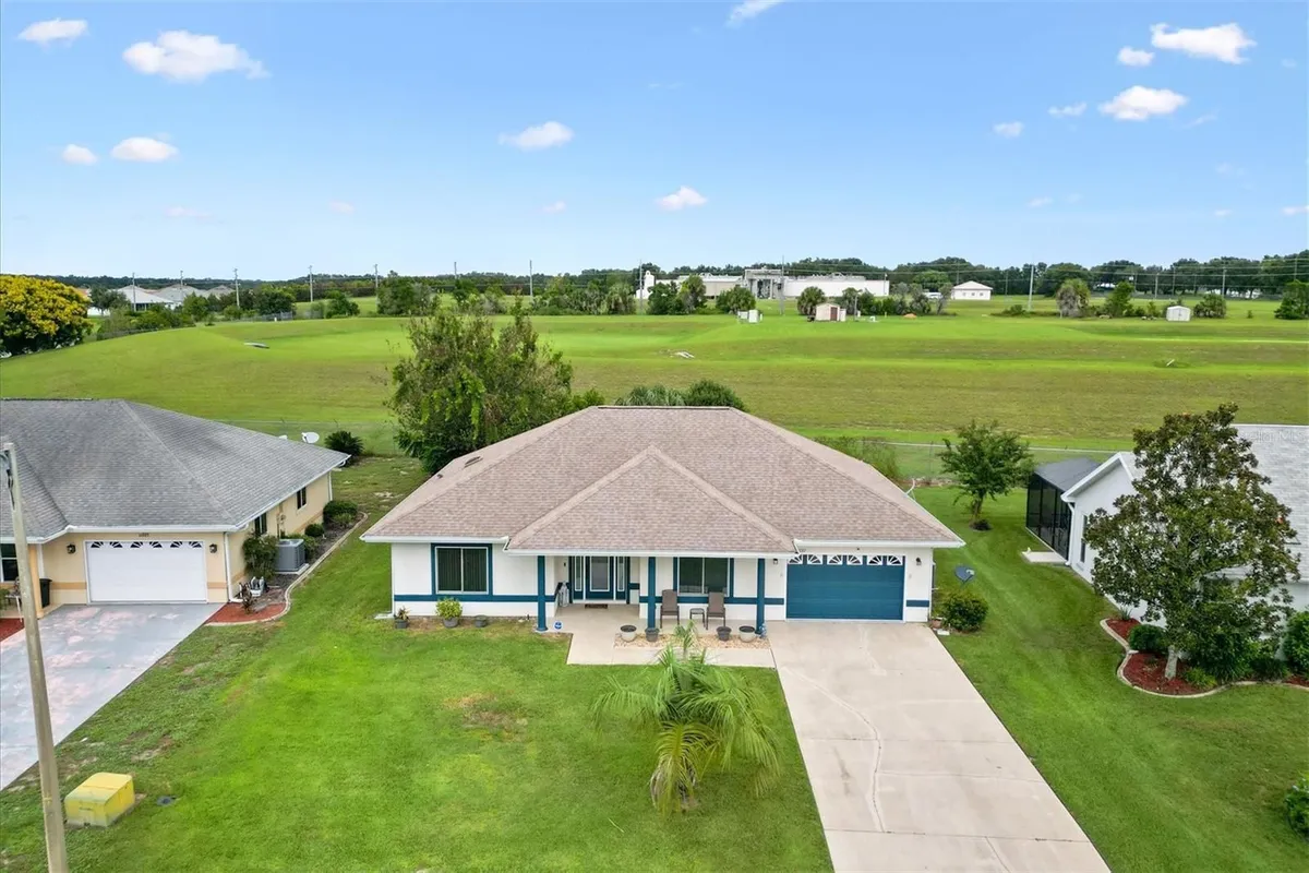 Property Slideshow image 1 of 37 | 11337 se 175th pl, Summerfield, FL, 34491