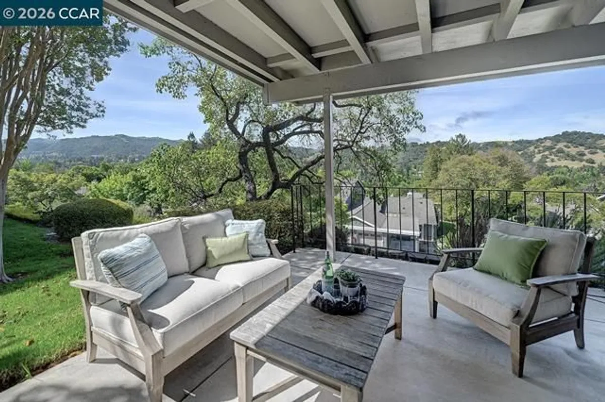 Property Slideshow image 1 of 54 | 2130 cactus ct 2, Walnut Creek, CA, 94595