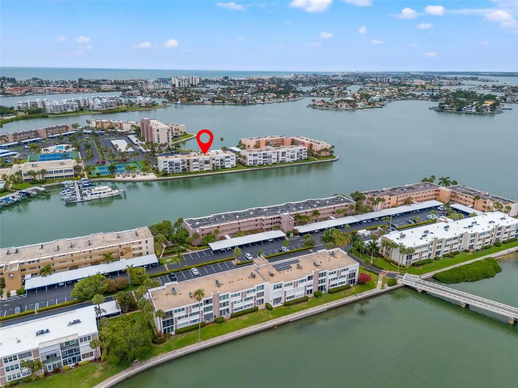 Property Slideshow image 1 of 42 | 7625 sun island dr 207, South Pasadena, FL, 33707