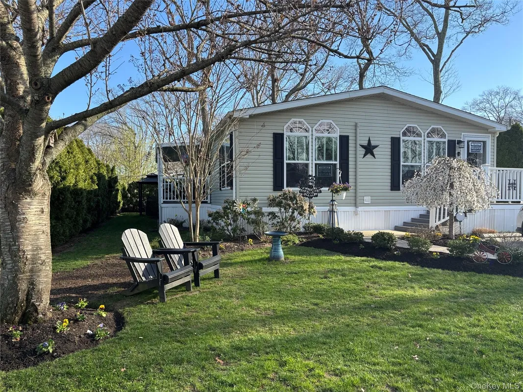 Property Slideshow image 1 of 46 | 1661 old country rd 62, Riverhead, NY, 11901