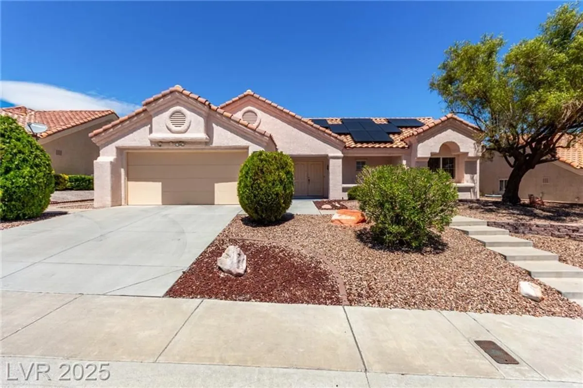 Property Slideshow image 1 of 33 | 9840 kernville dr, Las Vegas, NV, 89134