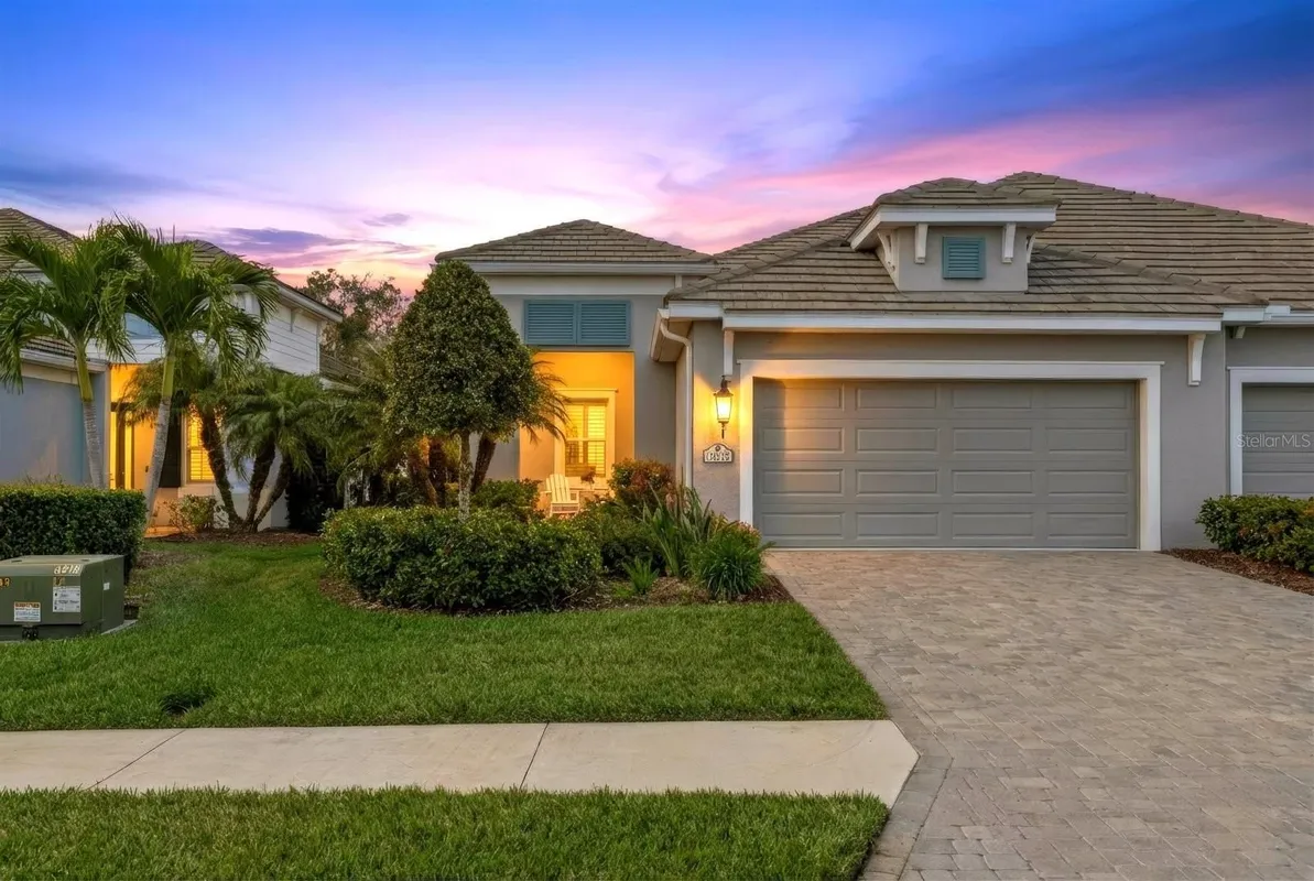 Property Slideshow image 1 of 41 | 3008 sky blue cv, Lakewood Ranch, FL, 34211