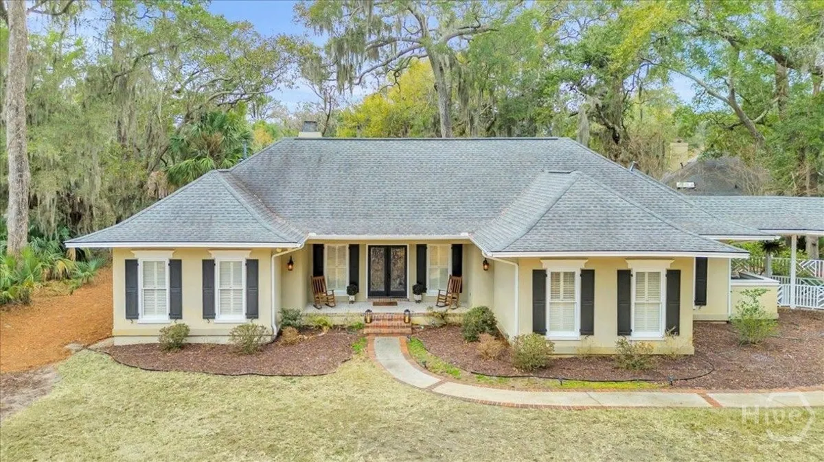 Property Slideshow image 1 of 54 | 10 tangletree ln, Savannah, GA, 31411