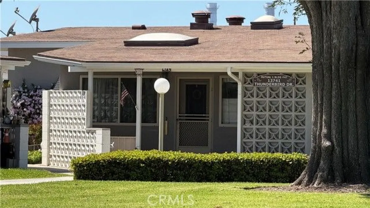 Property Slideshow image 1 of 14 | 14731 thunderbird-m1 dr 47l, Seal Beach, CA, 90740