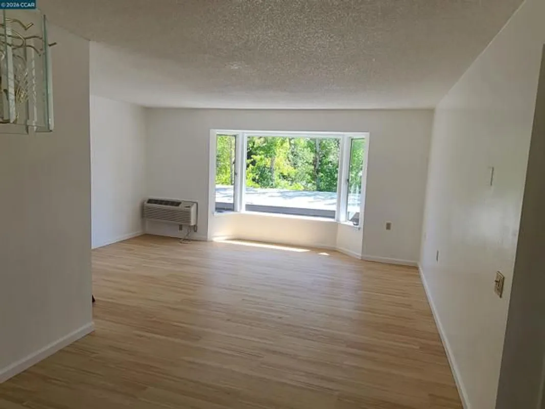 Property Slideshow image 1 of 21 | 1224 skycrest dr 3, Walnut Creek, CA, 94595