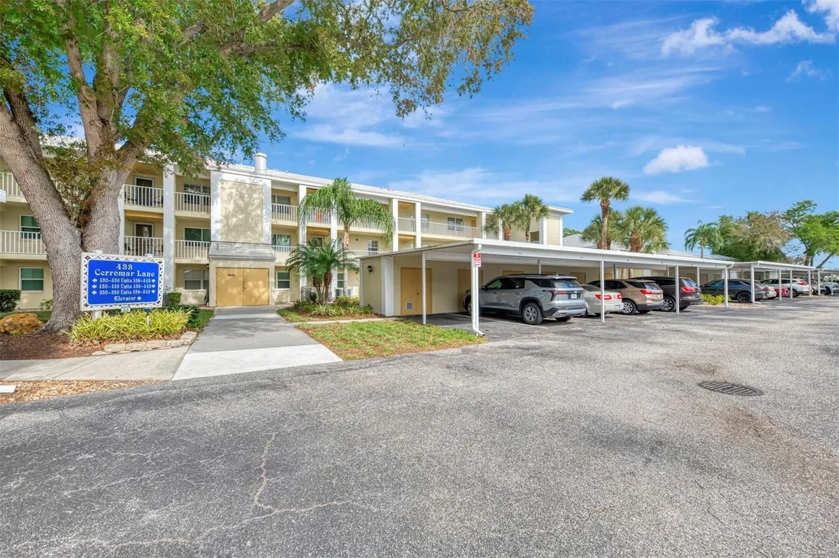 Property Slideshow image 1 of 40 | 433 cerromar ln 341, Venice, FL, 34293