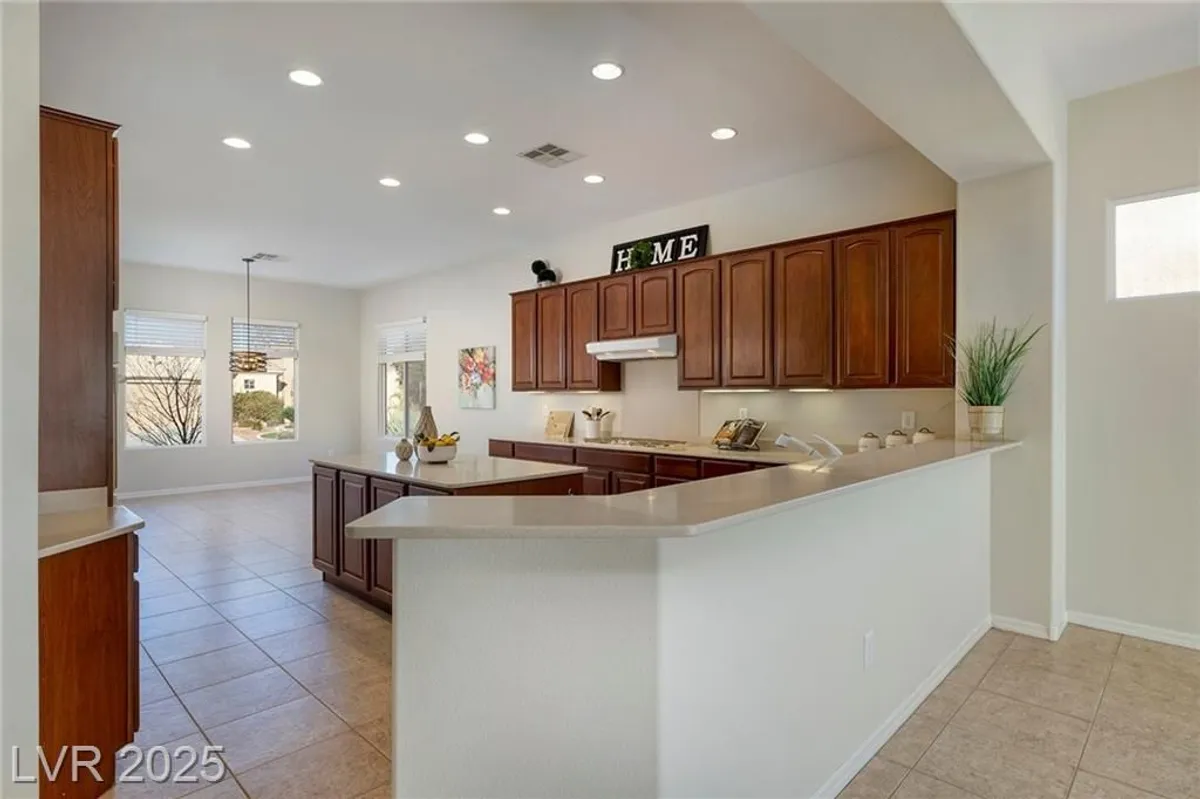 Property Slideshow image 1 of 53 | 2156 twin falls dr, Henderson, NV, 89044