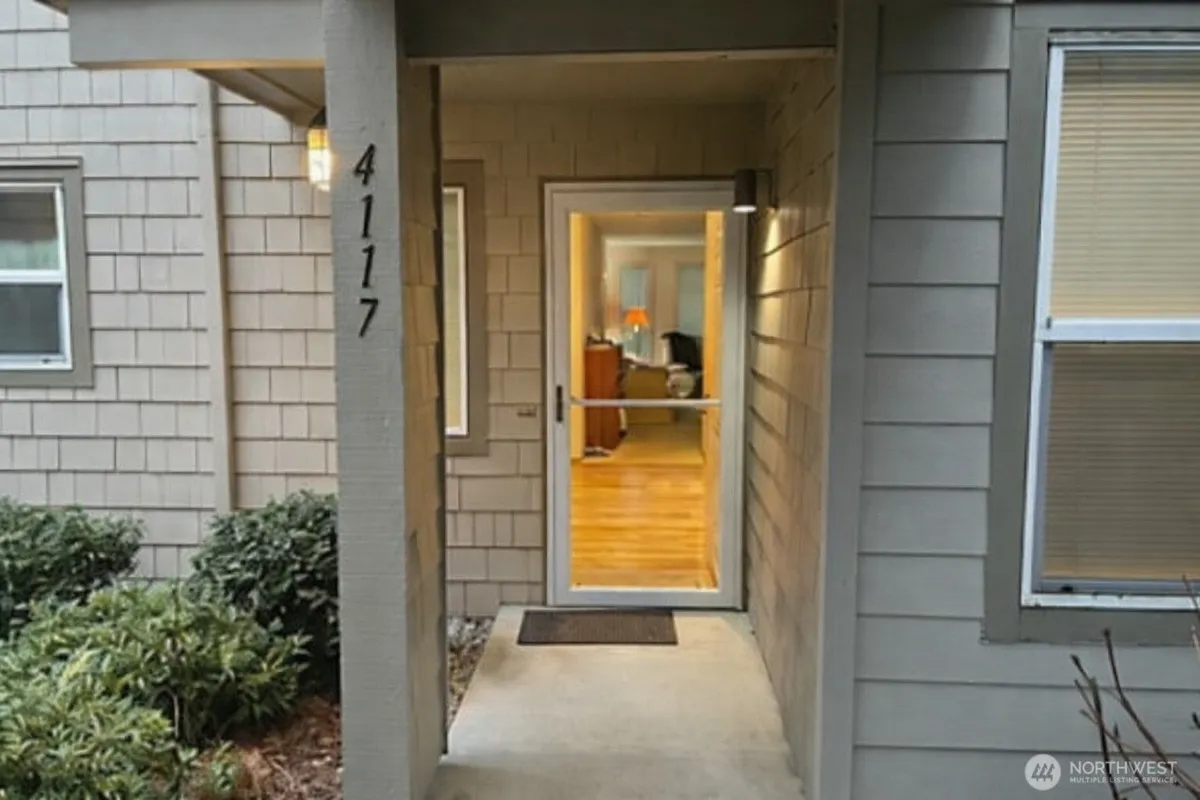 Property Slideshow image 1 of 13 | 4117 221st pl se # 1076, Issaquah, WA, 98029