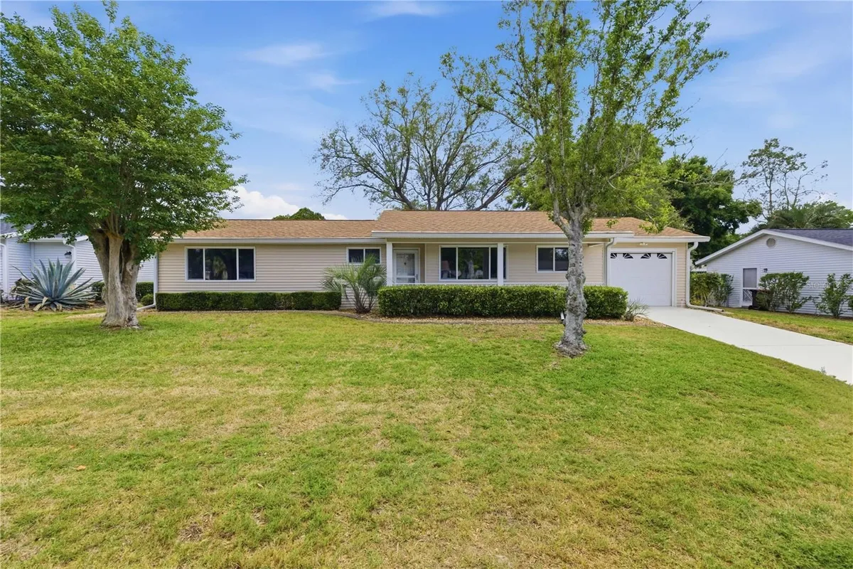 Property Slideshow image 1 of 32 | 8382 sw 109th st, Ocala, FL, 34481