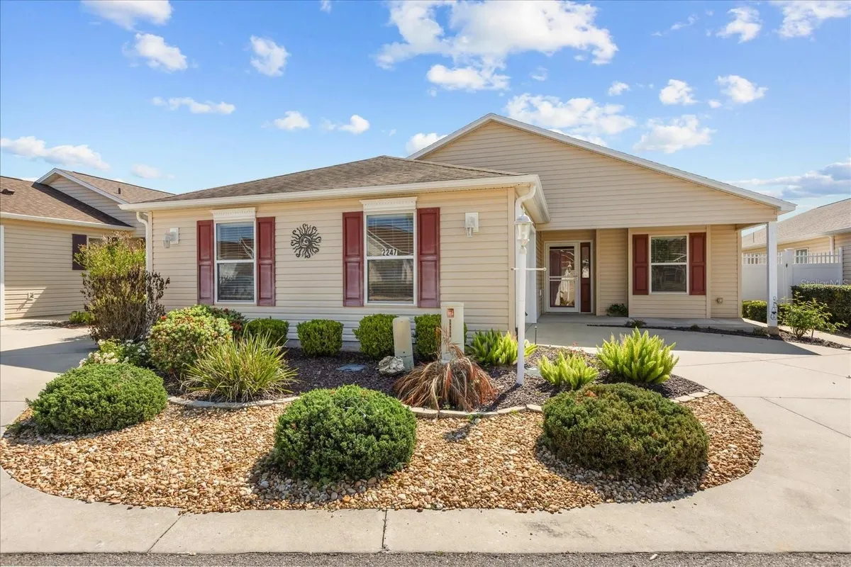 Property Slideshow image 1 of 33 | 2247 shanewood ct, The Villages, FL, 32162