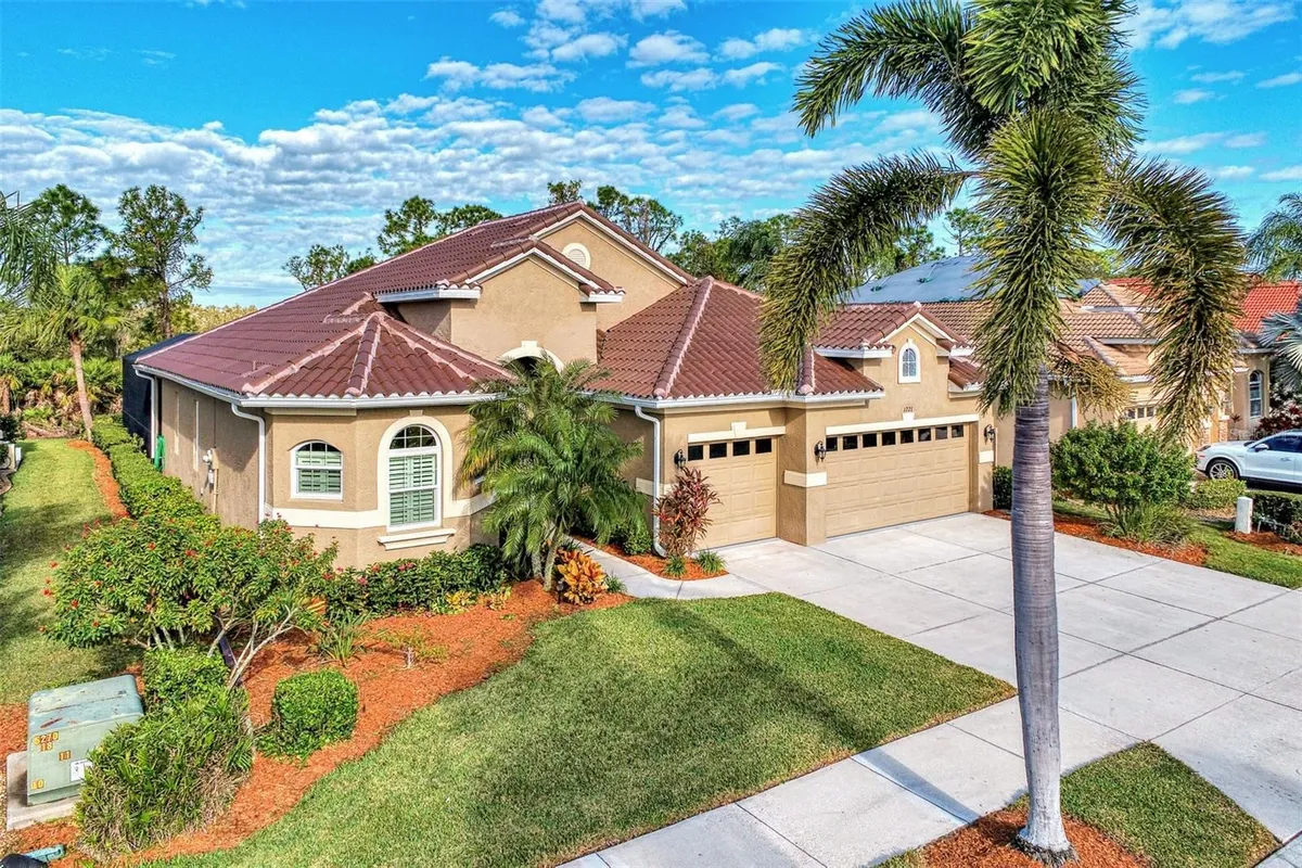 Property Slideshow image 1 of 73 | 1221 creek nine dr, North Port, FL, 34291