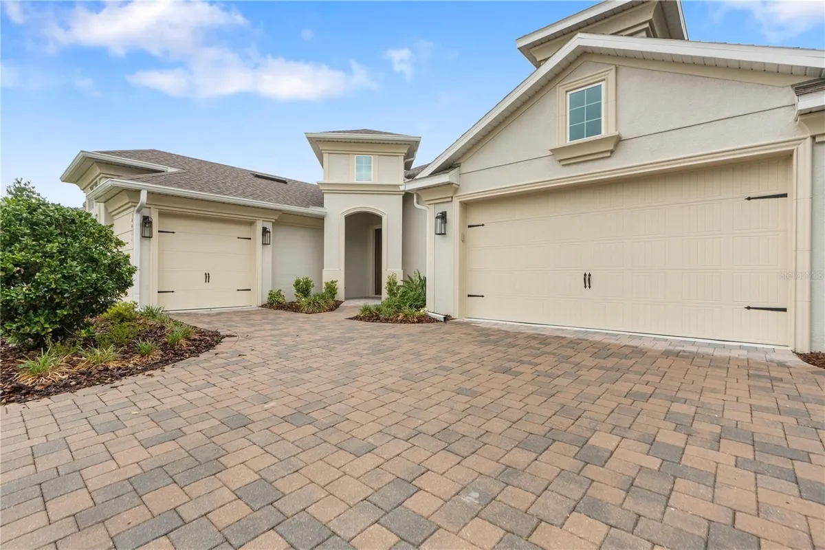 Property Slideshow image 1 of 66 | 34411 sahalee loop, Dade City, FL, 33525