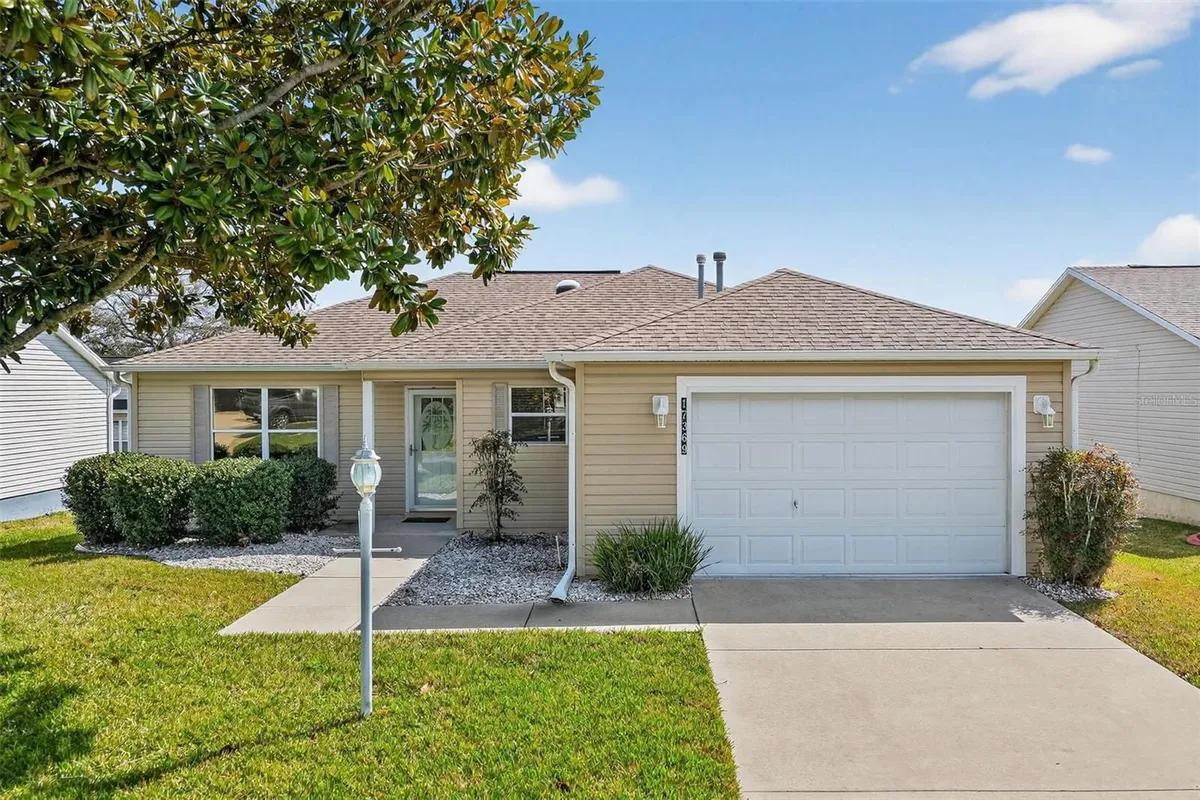 Property Slideshow image 1 of 31 | 17369 se 75th coachman ct, The Villages, FL, 32162