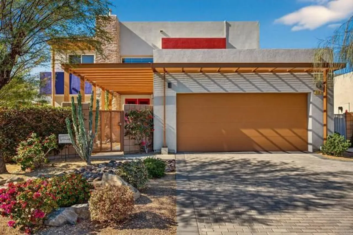 Property Slideshow image 1 of 52 | 779 spaulding ln, Palm Springs, CA, 92262