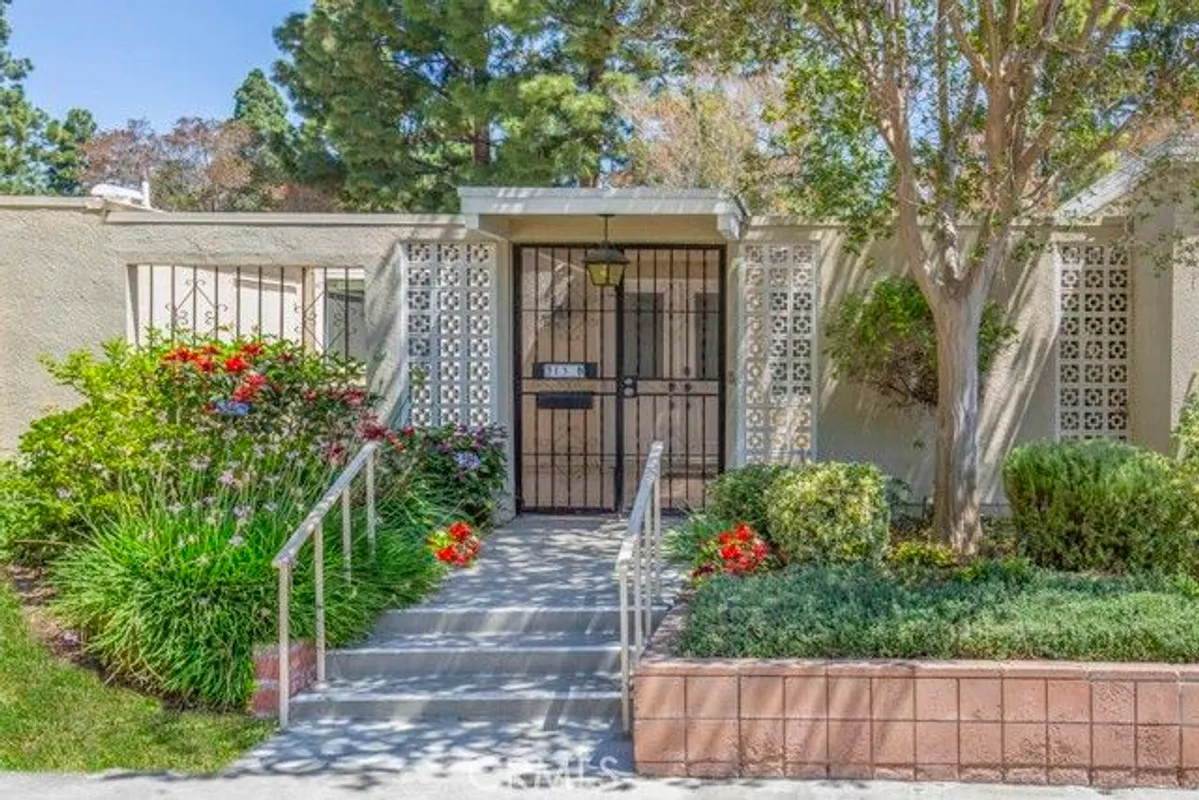 Property Slideshow image 1 of 30 | 313 avenida castilla b, Laguna Woods, CA, 92637