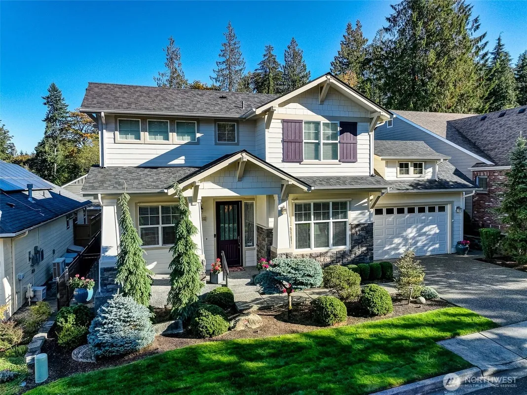 Property Slideshow image 1 of 32 | 12256 243rd pl, Redmond, WA, 98053