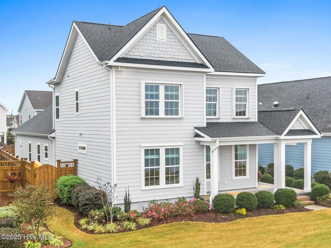 Property Slideshow image 1 of 92 | 4751 waves pointe, Wilmington, NC, 28412