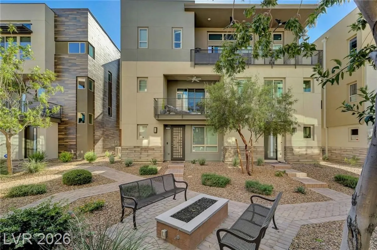 Property Slideshow image 1 of 43 | 10989 limeslice ave, Las Vegas, NV, 89135