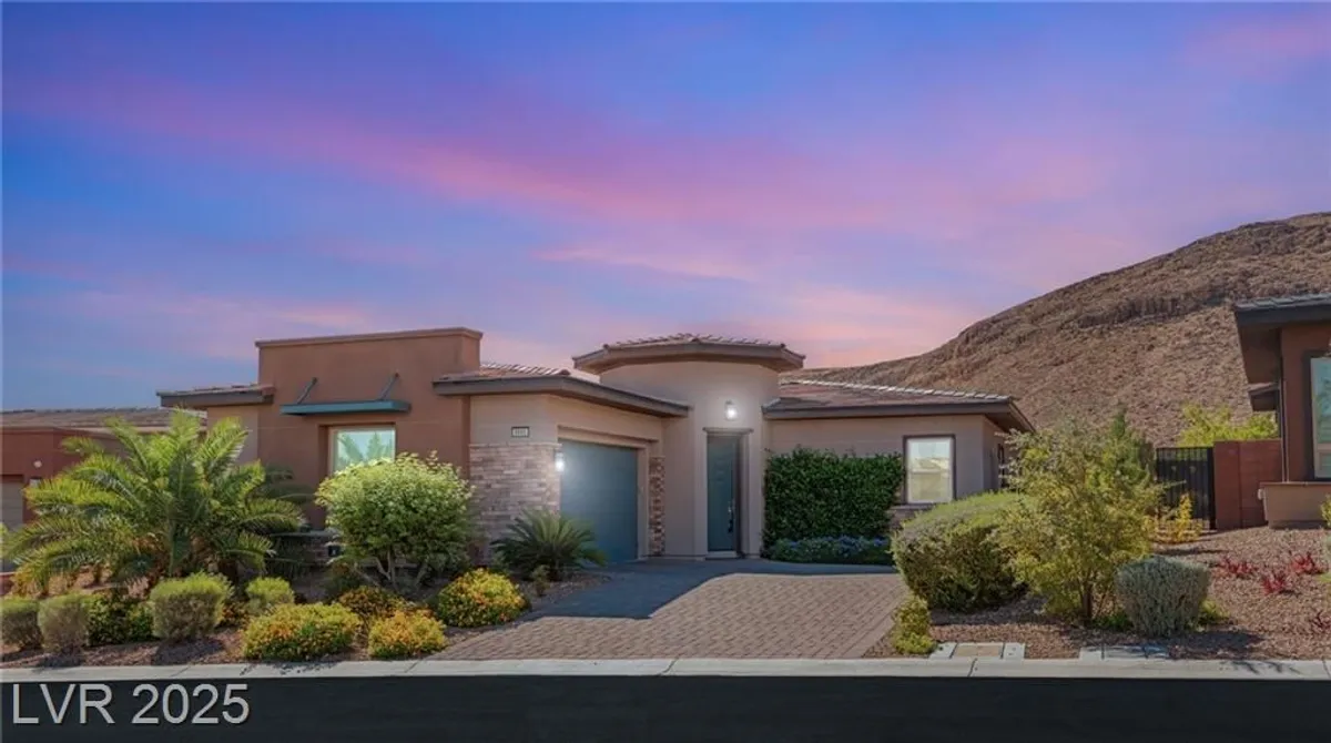 Property Slideshow image 1 of 58 | 9985 regency canyon way, Las Vegas, NV, 89148