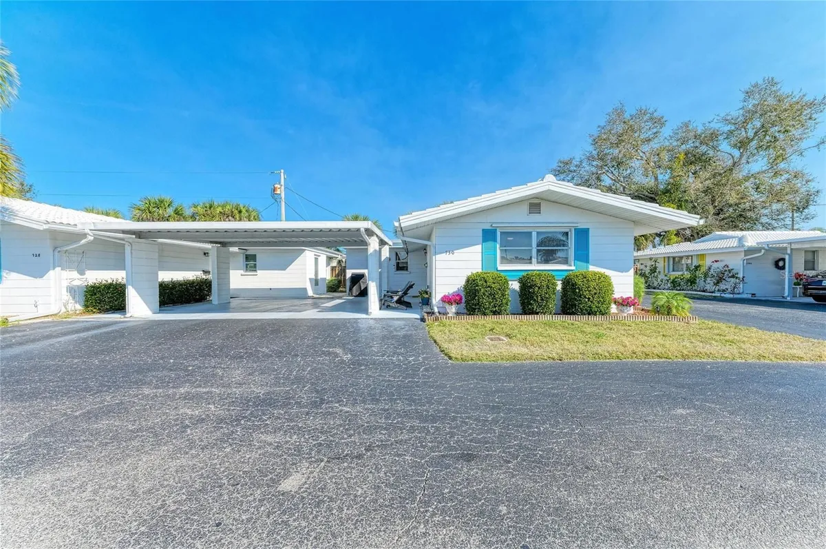 Property Slideshow image 1 of 96 | 730 caribbean cir 26, Venice, FL, 34293