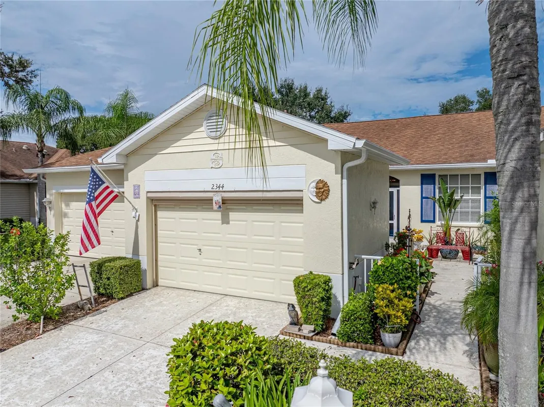 Property Slideshow image 1 of 30 | 2344 nantucket dr 59, Sun City Center, FL, 33573