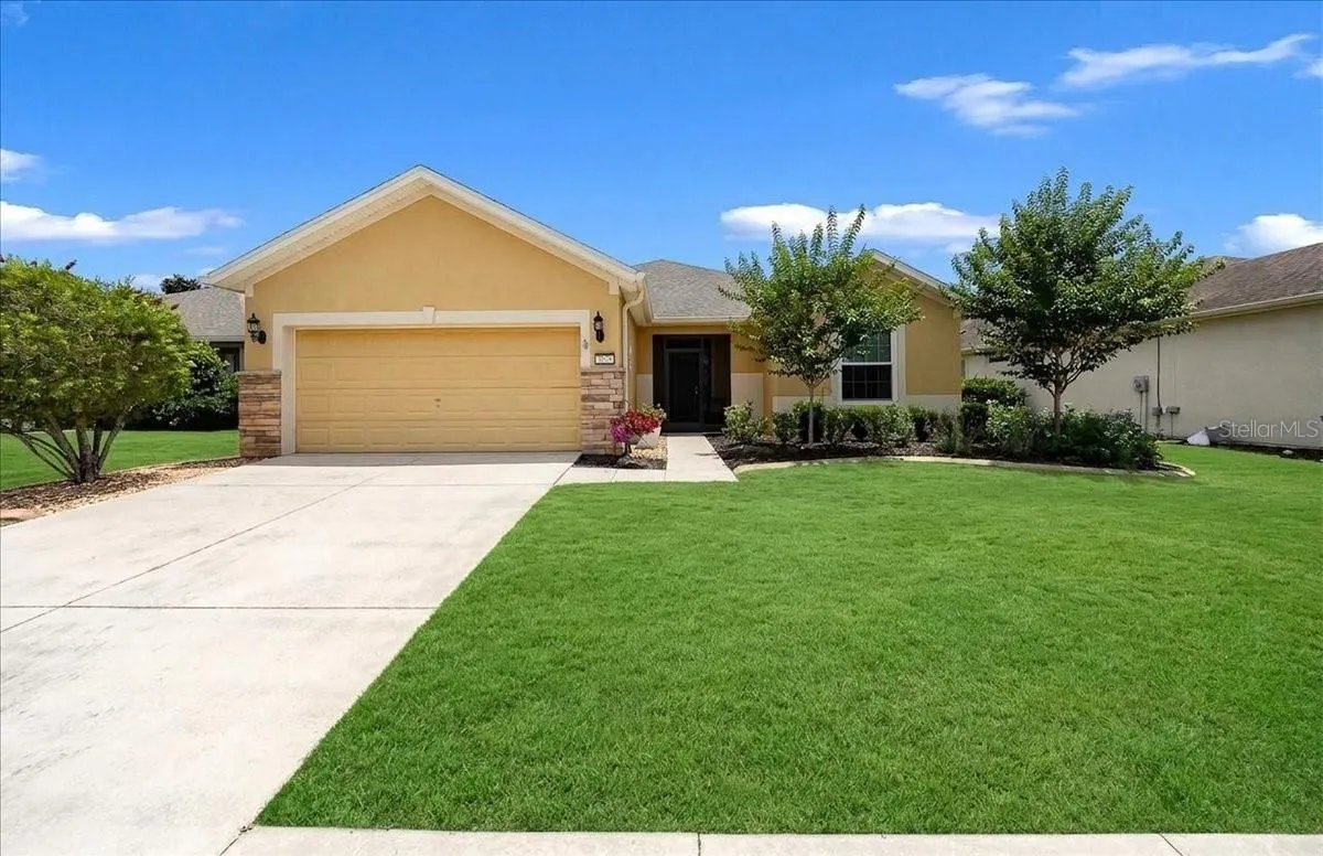 Property Slideshow image 1 of 47 | 7275 sw 99th cir, Ocala, FL, 34481