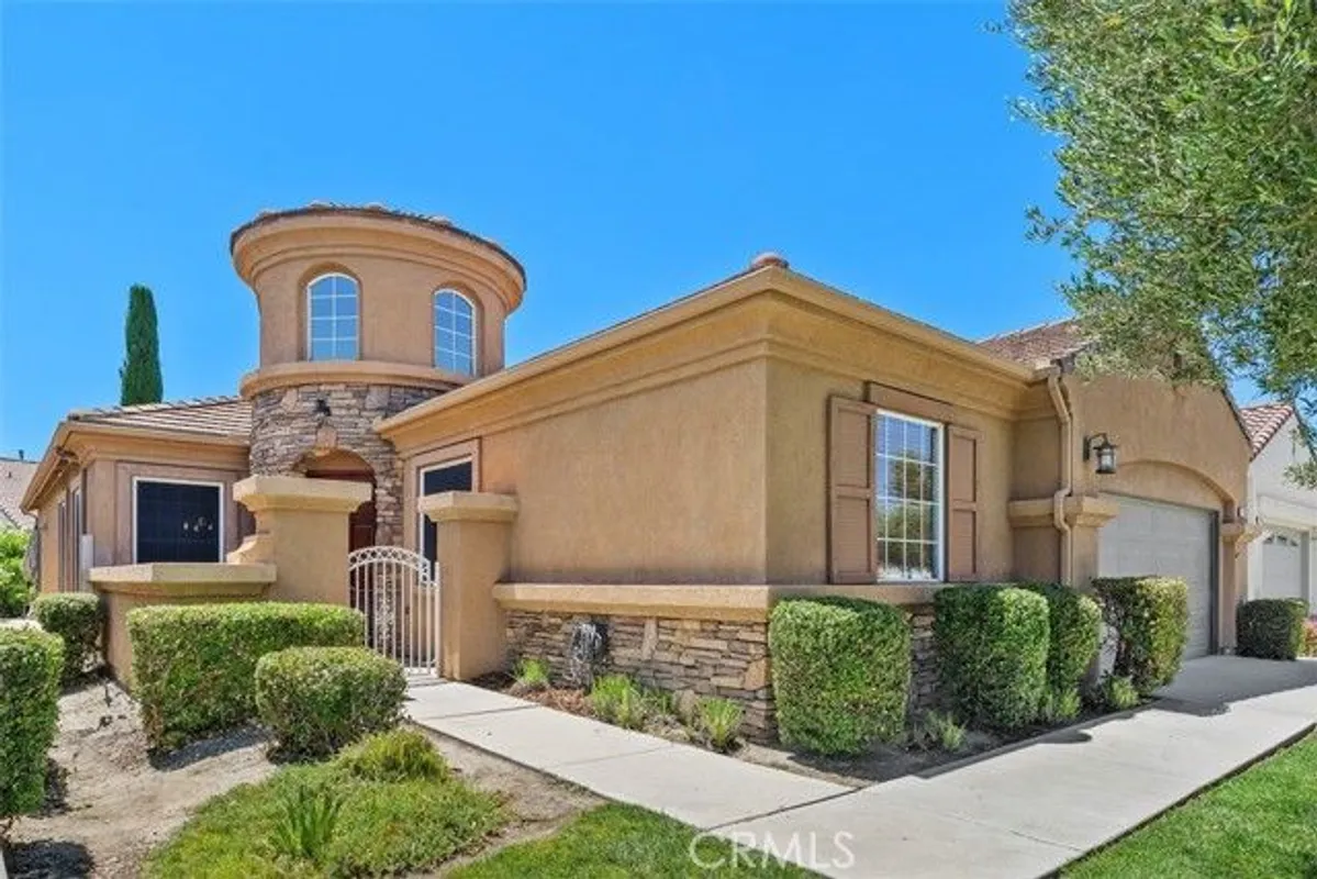 Property Slideshow image 1 of 63 | 29507 winding brook dr, Menifee, CA, 92584