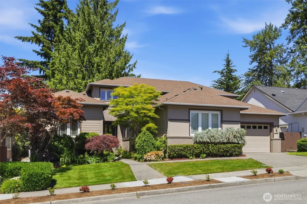 Property Slideshow image 1 of 40 | 22844 ne 126th st, Redmond, WA, 98053