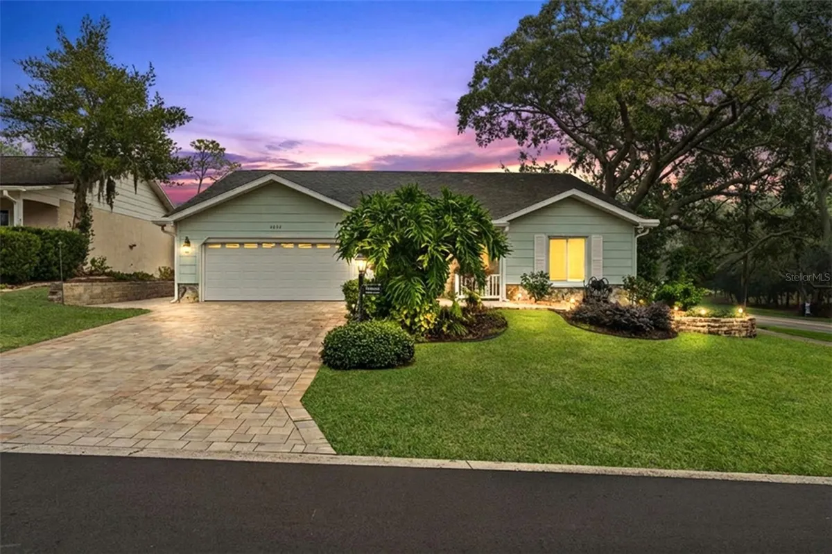 Property Slideshow image 1 of 59 | 2233 timber lodge ln, Spring Hill, FL, 34606