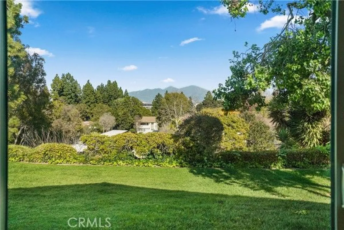 Property Slideshow image 1 of 28 | 395 avenida castilla b, Laguna Woods, CA, 92637