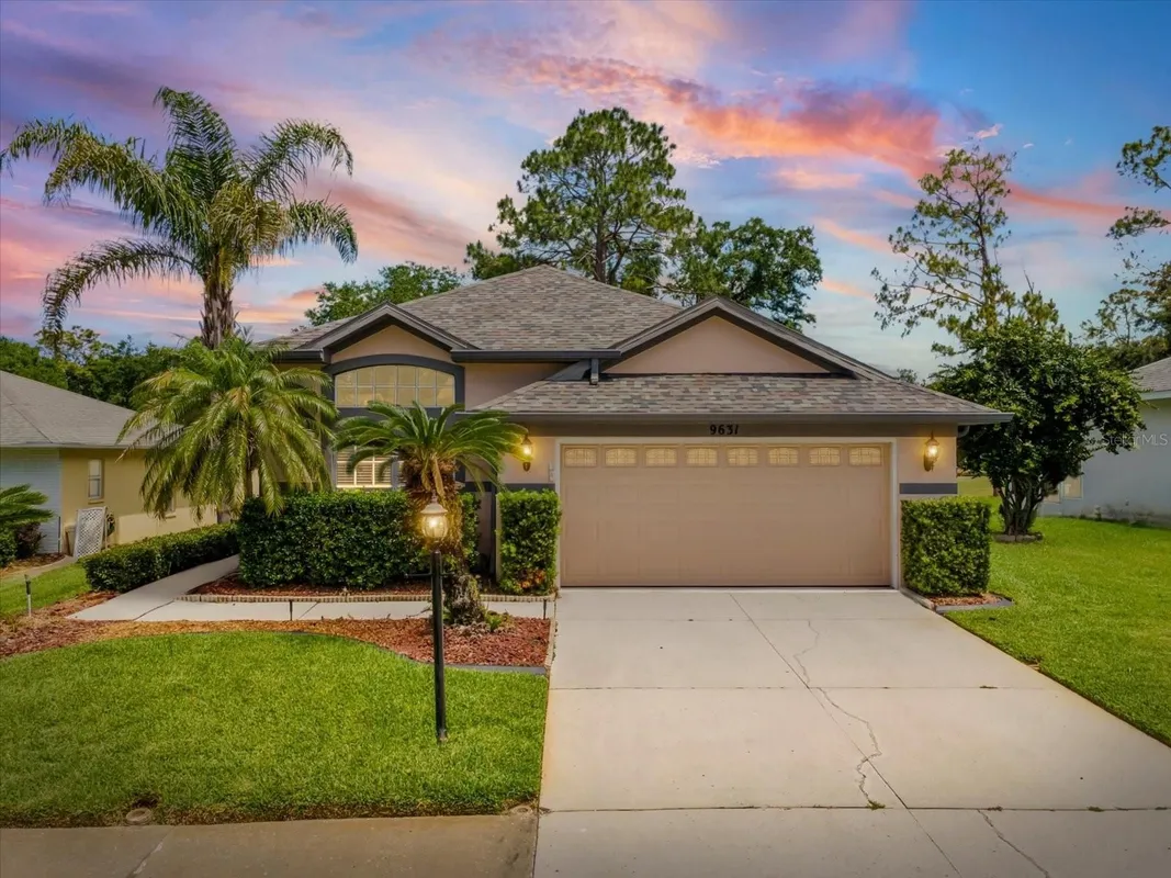 Property Slideshow image 1 of 51 | 9631 oakwood hills ct, New Port Richey, FL, 34655
